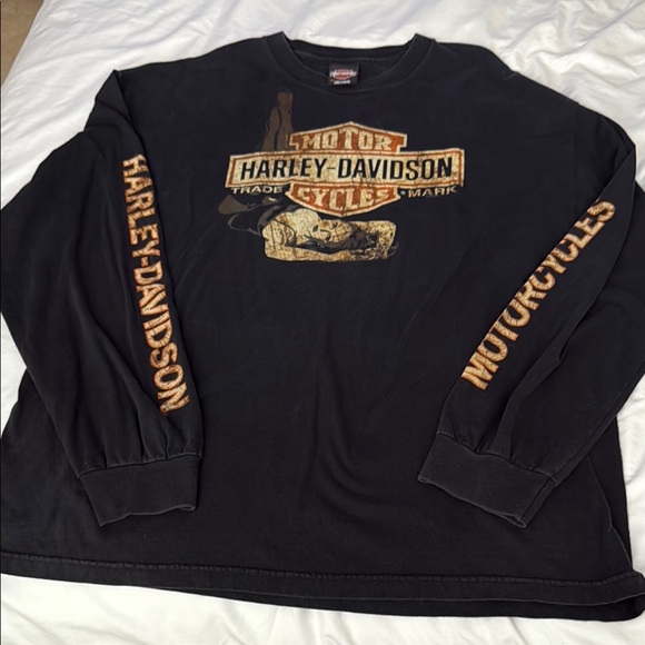 Harley-Davidson Black Long Sleeve Tee with Vintage Logo - Picture 2 of 7